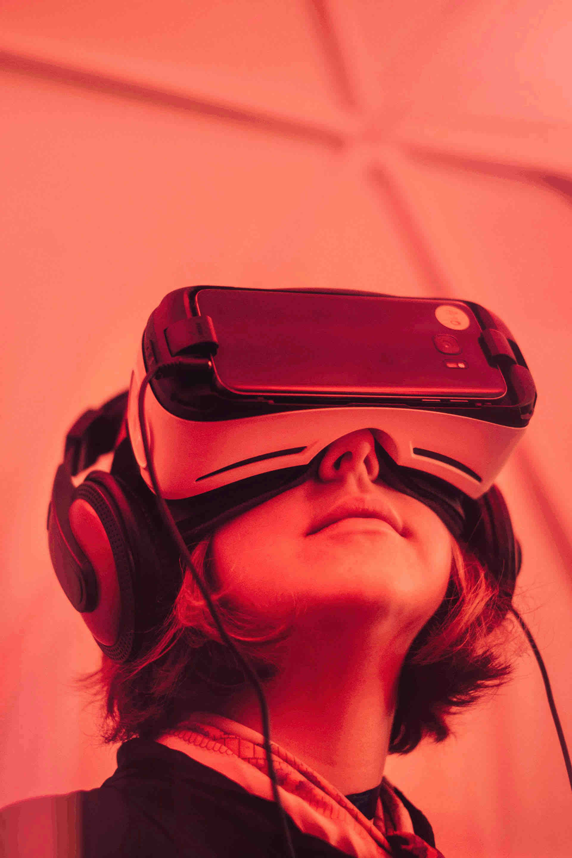 Kid with VR glasses on